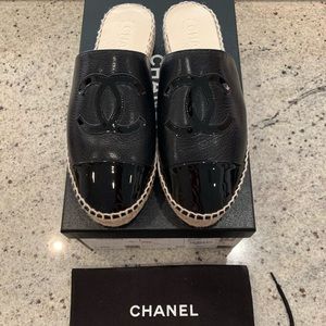 Brand New CHANEL Goatskin Patent CC Mules